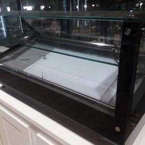 Ψυχόμενη Βιτρίνα επιτραπέζια με ίσια κρύσταλλα. Διαστάσεις 120 x60x60. ( Ετοιμοπαράδοτή )