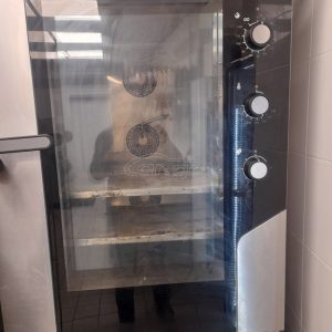 Φούρνος ηλεκτρικός κυκλοθερμικός 10 θέσεων 60×40 ή GN1/1. με υγραντήρα. Ιταλίας. Διαστάσεις: 85×104×113 cm. ( Ετοιμοπαράδοτος )